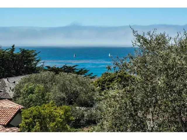 卡梅尔海,7室7卫