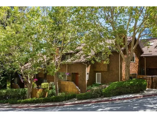 larkspur,3室3卫,公寓