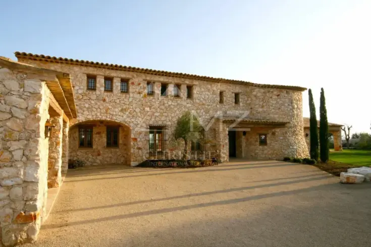 roquefort-les-pins,7室,7卫